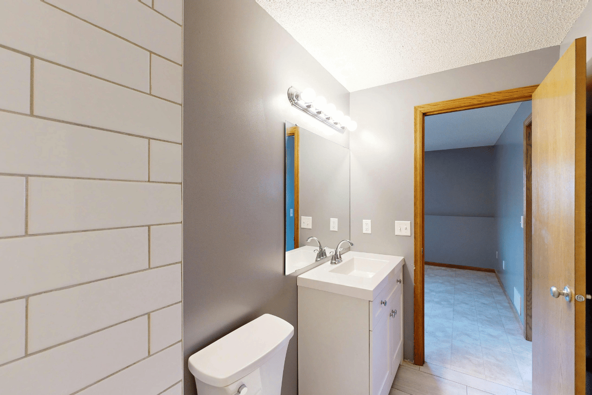 bathroom renovation apartment