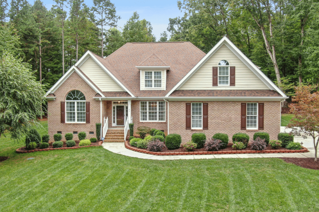 modern house exterior curb appeal Canada